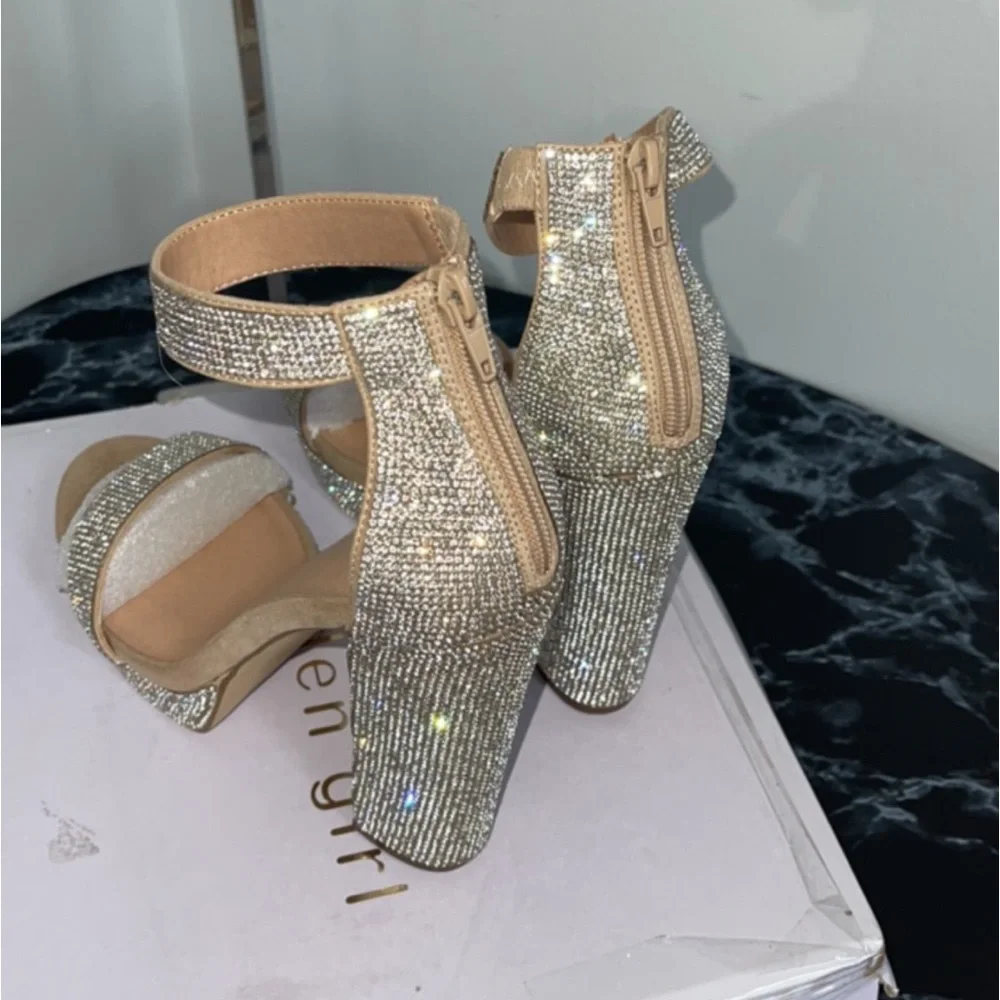 Women- Dress Shoes MADDEN GIRL SIREN Platform Rhinestone Sandal Silver Size 8 - Picture 5 of 12